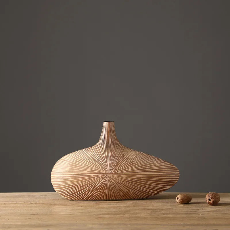 Unique Vase for Wet or Dry Flowers