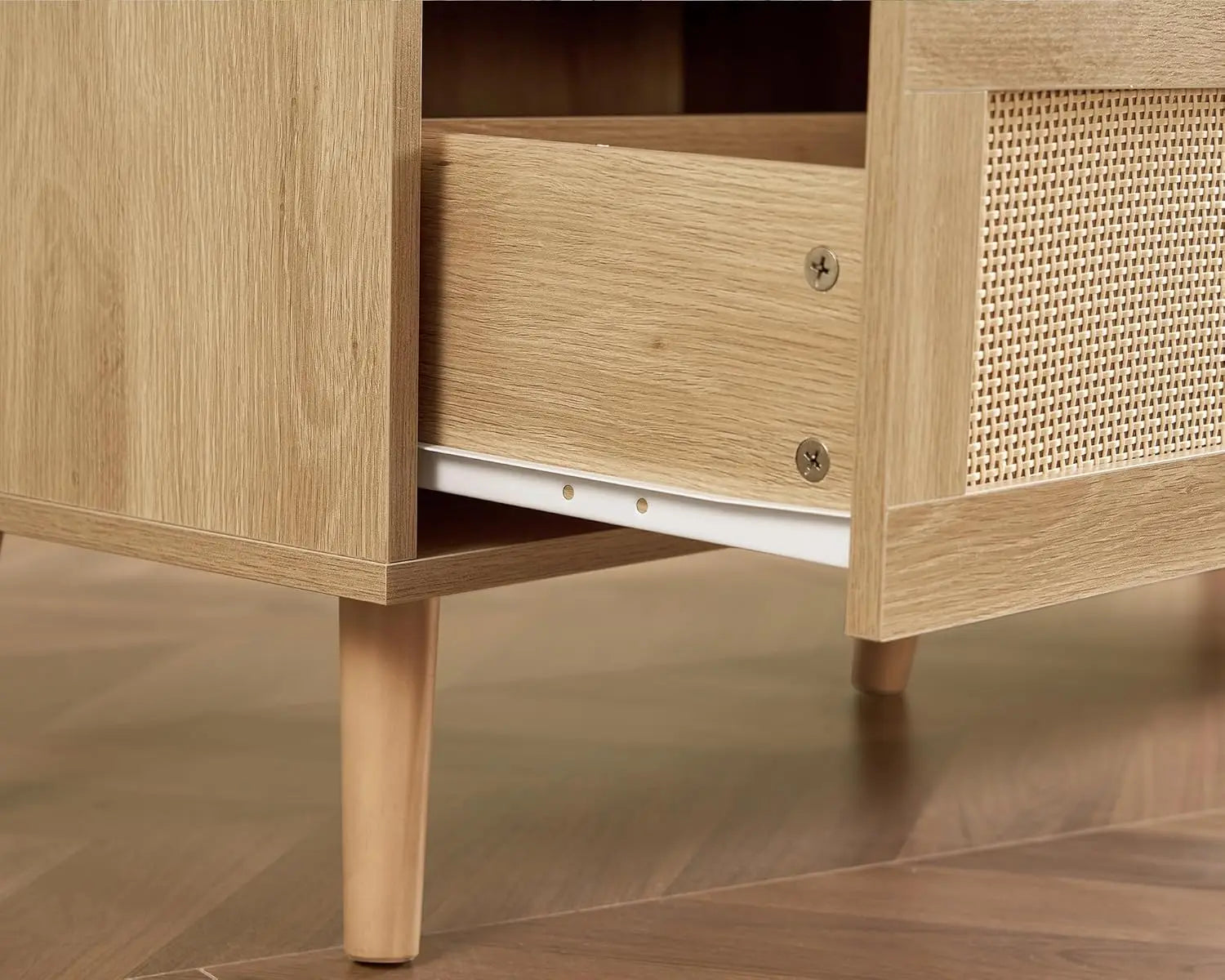 Rattan 5-Drawer Dresser, Solid Wood Legs Make a Nice TV Stand