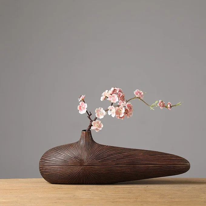Unique Vase for Wet or Dry Flowers