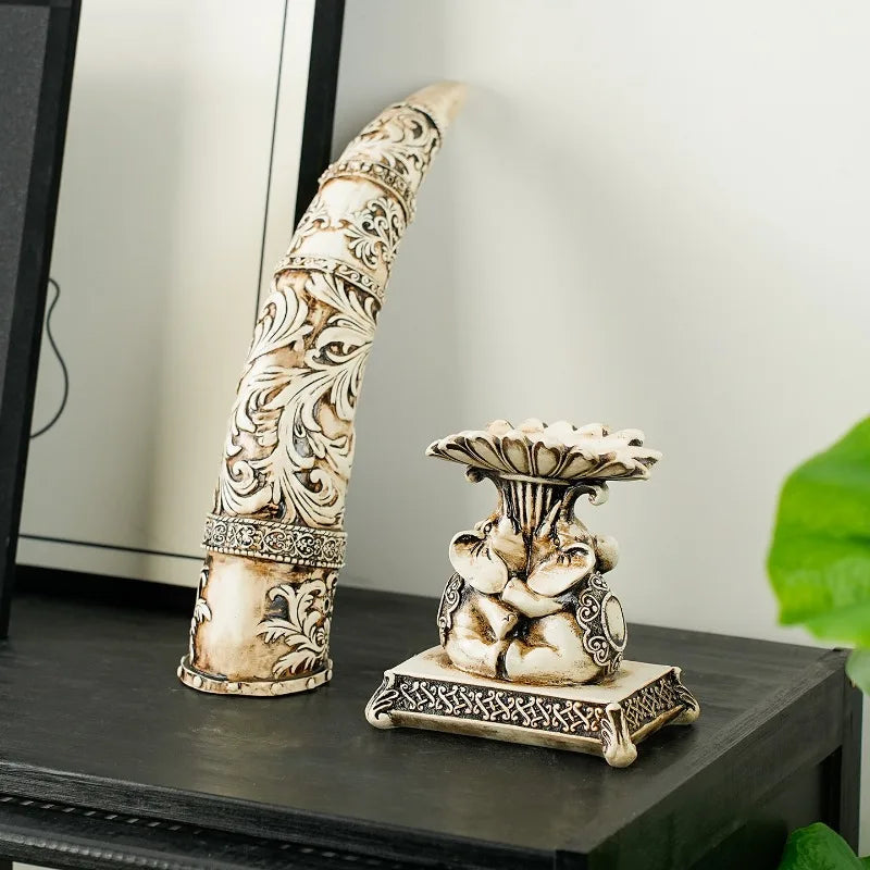 New Modern Art Ornamental Horn with Stand