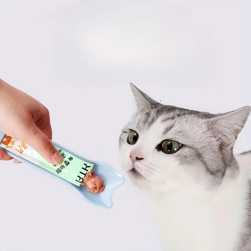 Spoon Feeder for Lickable Wet Cat Treats