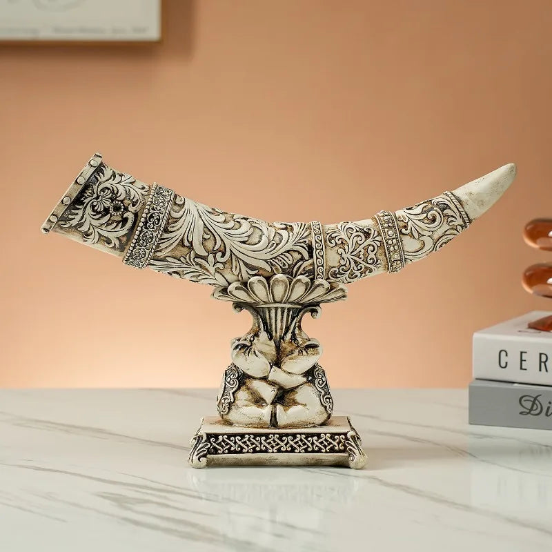 New Modern Art Ornamental Horn with Stand